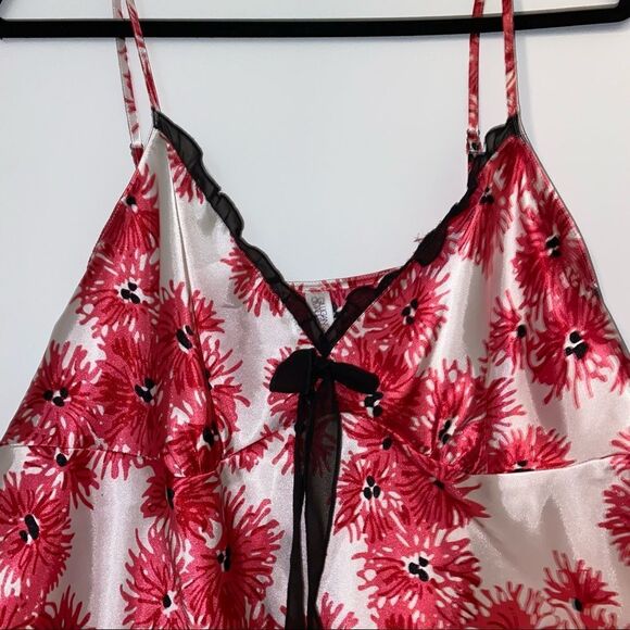 Beautiful Floral Lingerie Camisole Top - Picture 2 of 3